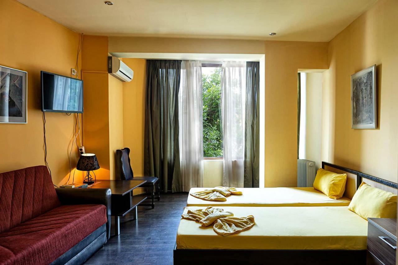 Hotel Trakart Residence Plovdiv Exteriör bild